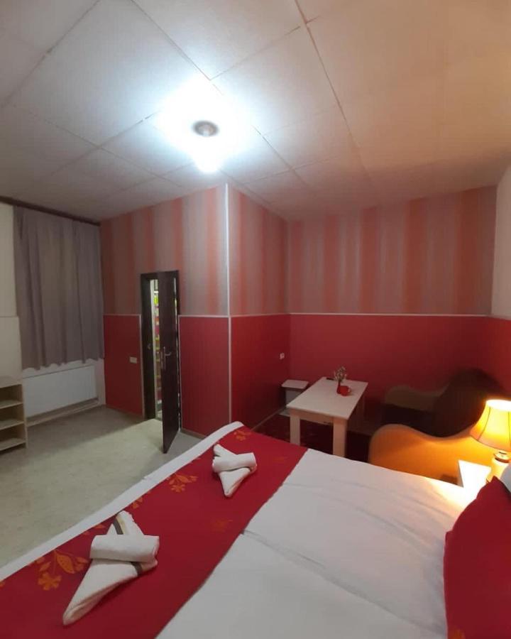 Lind Guest House B&B Ґюмрі Екстер'єр фото