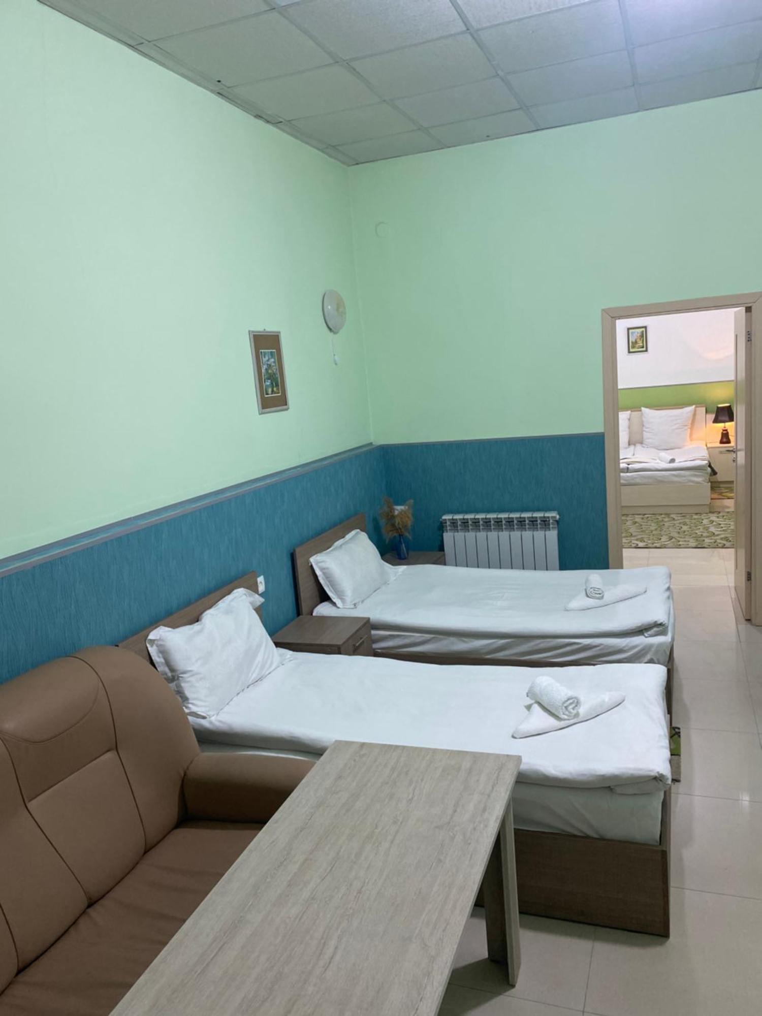 Lind Guest House B&B Ґюмрі Екстер'єр фото